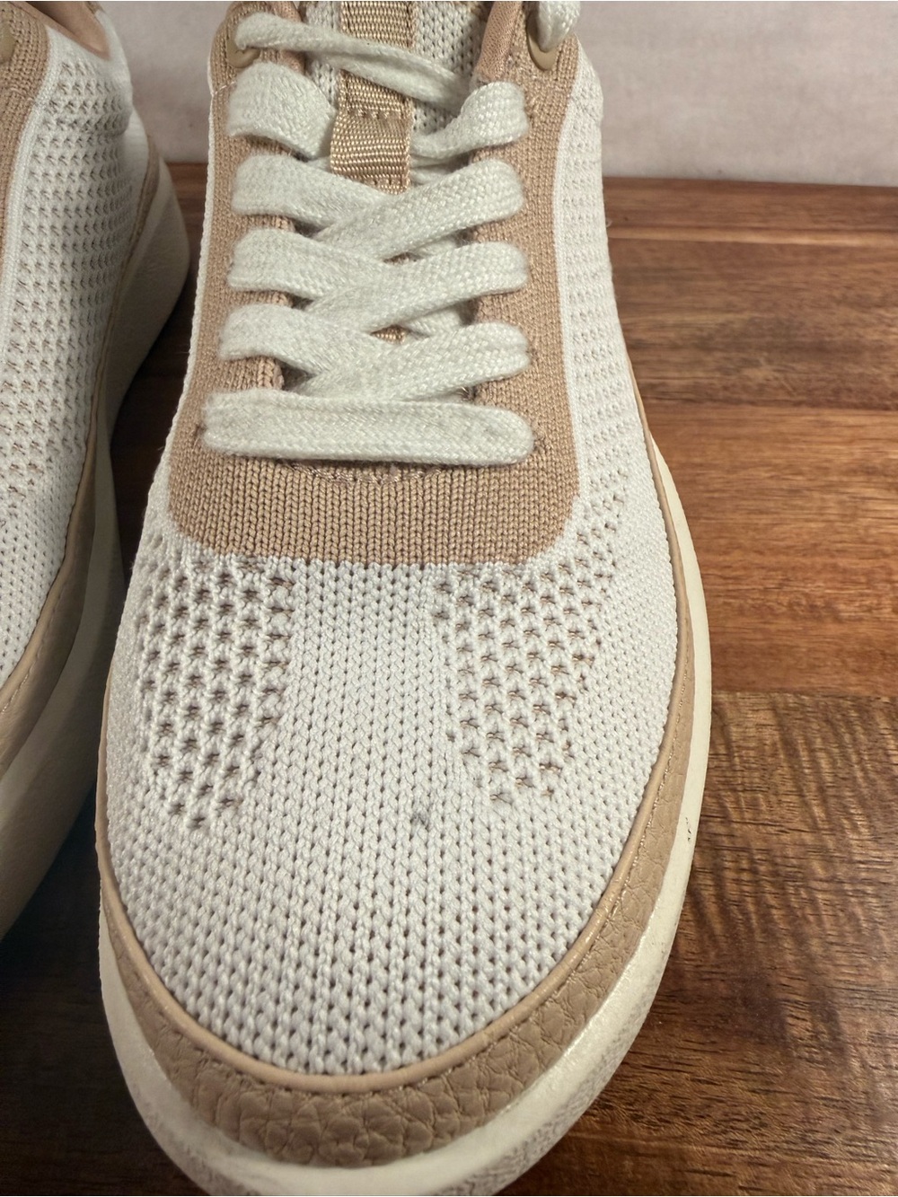 Vionic Galia Women's Knit Casual Sneakers White/Tan Size 6 - Picture 4 of 11